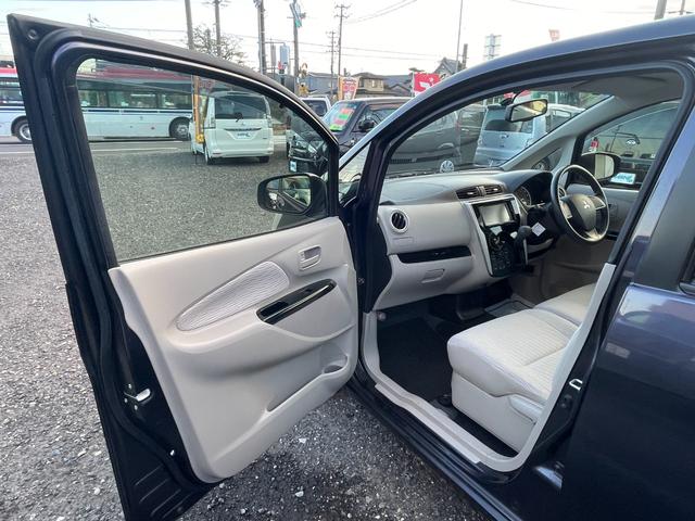 eKワゴン G 検R8/11 ETC バックカメラ フルセグTV シートヒーター オートエアコン 純正14インチアルミホイール 禁煙車(18枚目)