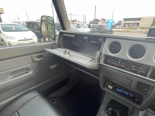 気になったお車に関してはメールでのお問い合わせ又はオートステップ専用無料電話【００７８−６０４５−４４６２】までお気軽にご連絡お待ちしてます！