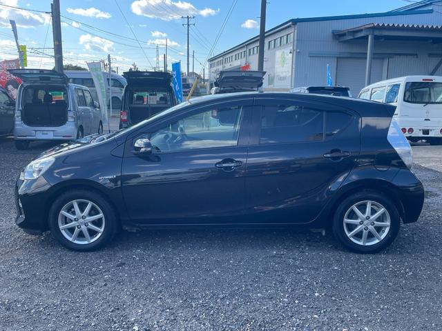 アクア Ｇ　ハイブリッド　ナビ　フルセグＴＶ　Ｂｌｕｅｔｏｏｔｈオーディオ　バックカメラ　ＥＴＣ　シートヒーター　禁煙車（5枚目）