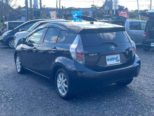 アクア Ｇ　ハイブリッド　ナビ　フルセグＴＶ　Ｂｌｕｅｔｏｏｔｈオーディオ　バックカメラ　ＥＴＣ　シートヒーター　禁煙車（6枚目）