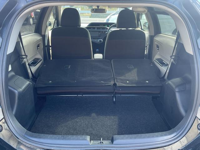アクア Ｇ　ハイブリッド　ナビ　フルセグＴＶ　Ｂｌｕｅｔｏｏｔｈオーディオ　バックカメラ　ＥＴＣ　シートヒーター　禁煙車（9枚目）