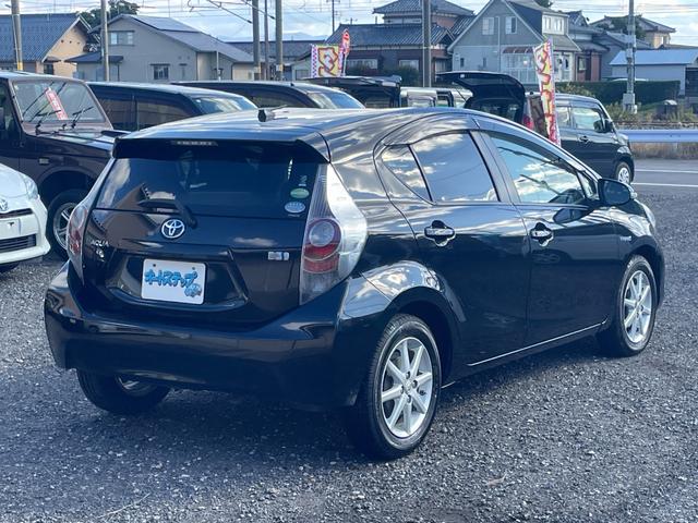 アクア Ｇ　ハイブリッド　ナビ　フルセグＴＶ　Ｂｌｕｅｔｏｏｔｈオーディオ　バックカメラ　ＥＴＣ　シートヒーター　禁煙車（10枚目）