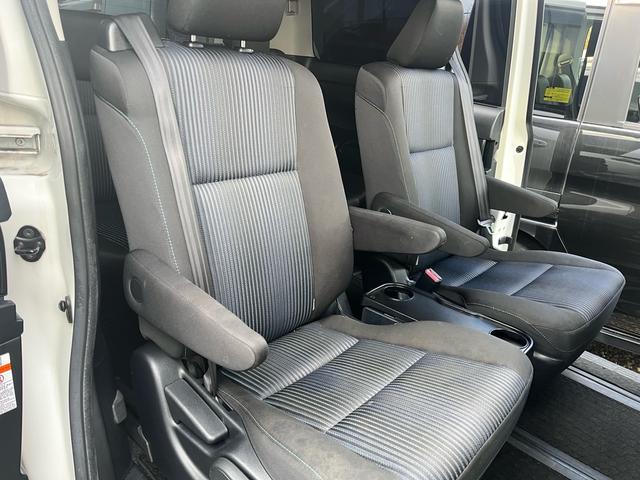 ヴォクシー ZS(9枚目)