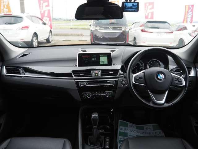 Ｘ１ ｘＤｒｉｖｅ　１８ｄ　ｘライン　４ＷＤ　ディーゼルターボ　車線逸脱　衝突回避　前席シートヒーター　パワーバックドア　純正ＨＤＤナビ　Ｂカメラ　前後ドラレコ　ＬＥＤヘッドライト　フォグ　革コンビシート　ルーフレール　純正１８ＡＷ（6枚目）