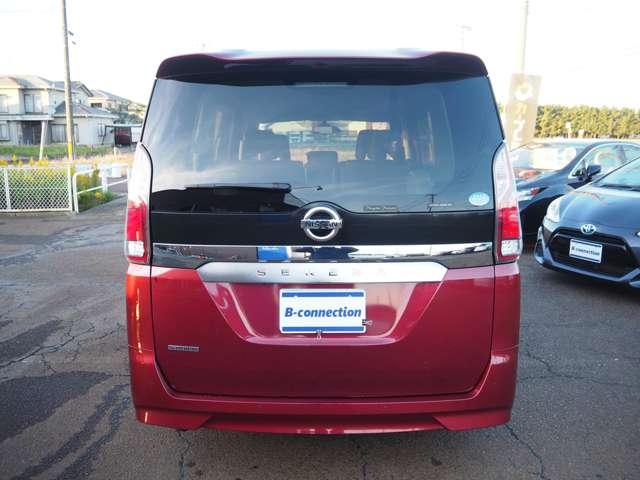 セレナ ２．０Ｘチェアキャブ　リフタータイプ　４ＷＤ　４ＷＤ　６人乗　電動式車椅子リフター　全方位モニター　衝突軽減　車線逸脱　両側パワスラ　パーキングアシスト　ドラレコ　オートハイビーム　クルコン　純正ＳＤナビ　ＢＴ接続　フルセグ　純正１５ＳＷ（28枚目）