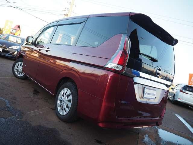 セレナ ２．０Ｘチェアキャブ　リフタータイプ　４ＷＤ　４ＷＤ　６人乗　電動式車椅子リフター　全方位モニター　衝突軽減　車線逸脱　両側パワスラ　パーキングアシスト　ドラレコ　オートハイビーム　クルコン　純正ＳＤナビ　ＢＴ接続　フルセグ　純正１５ＳＷ（32枚目）