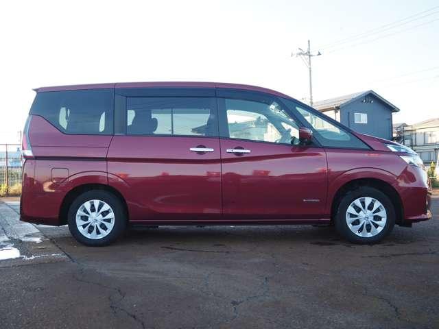 セレナ ２．０Ｘチェアキャブ　リフタータイプ　４ＷＤ　４ＷＤ　６人乗　電動式車椅子リフター　全方位モニター　衝突軽減　車線逸脱　両側パワスラ　パーキングアシスト　ドラレコ　オートハイビーム　クルコン　純正ＳＤナビ　ＢＴ接続　フルセグ　純正１５ＳＷ（33枚目）