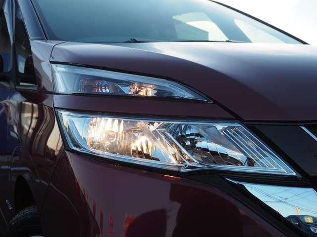 セレナ ２．０Ｘチェアキャブ　リフタータイプ　４ＷＤ　４ＷＤ　６人乗　電動式車椅子リフター　全方位モニター　衝突軽減　車線逸脱　両側パワスラ　パーキングアシスト　ドラレコ　オートハイビーム　クルコン　純正ＳＤナビ　ＢＴ接続　フルセグ　純正１５ＳＷ（37枚目）