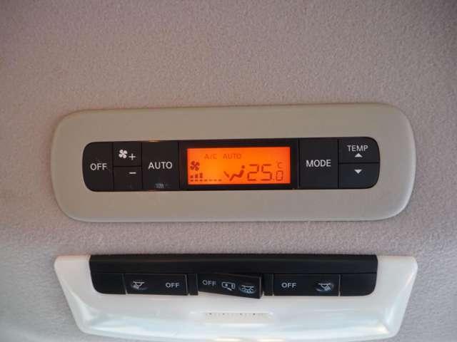 セレナ ２．０Ｘチェアキャブ　リフタータイプ　４ＷＤ　４ＷＤ　６人乗　電動式車椅子リフター　全方位モニター　衝突軽減　車線逸脱　両側パワスラ　パーキングアシスト　ドラレコ　オートハイビーム　クルコン　純正ＳＤナビ　ＢＴ接続　フルセグ　純正１５ＳＷ（55枚目）