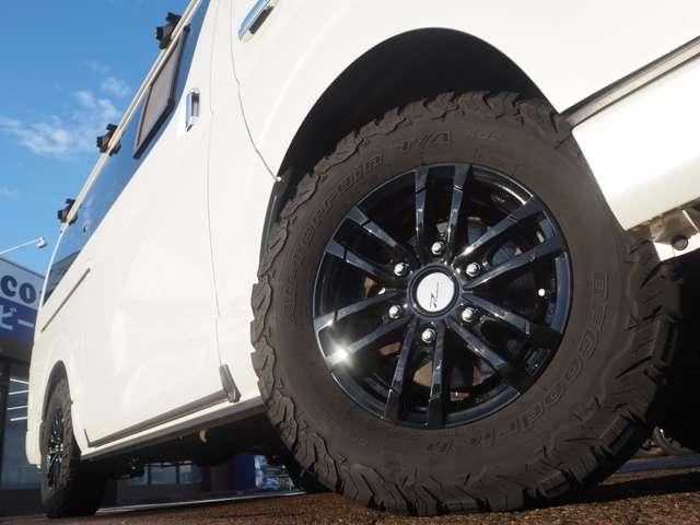 ハイエースバン スーパーGL ダークプライムII FOESエスパシオesキャンピング仕様 DT 4WD 社外フリップダウンモニター 衝突回避 車線逸脱 オートハイビーム ストラーダSDナビ BT フルセグ Bカメラ ブロックタイヤ LEDヘッドライト(11枚目)