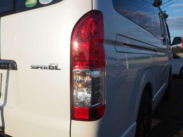 ハイエースバン スーパーGL ダークプライムII FOESエスパシオesキャンピング仕様 DT 4WD 社外フリップダウンモニター 衝突回避 車線逸脱 オートハイビーム ストラーダSDナビ BT フルセグ Bカメラ ブロックタイヤ LEDヘッドライト(45枚目)