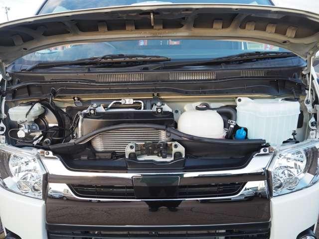 ハイエースバン スーパーGL ダークプライムII FOESエスパシオesキャンピング仕様 DT 4WD 社外フリップダウンモニター 衝突回避 車線逸脱 オートハイビーム ストラーダSDナビ BT フルセグ Bカメラ ブロックタイヤ LEDヘッドライト(76枚目)