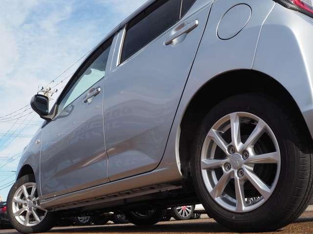 ミライース G リミテッドSAIII 4WD 衝突回避 障害物検知 車線逸脱 オートハイビーム 純正メモリーナビ フルセグ Bカメラ フロントドラレコ 純正14AW LEDヘッドライト オートライト プッシュスタート 前席シートヒーター(49枚目)