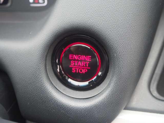 フィット ホーム　４ＷＤ　衝突軽減　レーダークルーズ　誤発進抑制　車線逸脱　純正ＳＤナビ　フルセグ　バックカメラ　ＬＥＤヘッドライト　オートハイビーム　アイドリングストップ　プッシュスタート　リアワイドカメラ　ドラレコ（17枚目）