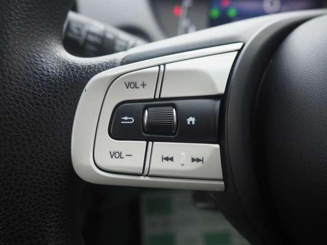 フィット ホーム　４ＷＤ　衝突軽減　レーダークルーズ　誤発進抑制　車線逸脱　純正ＳＤナビ　フルセグ　バックカメラ　ＬＥＤヘッドライト　オートハイビーム　アイドリングストップ　プッシュスタート　リアワイドカメラ　ドラレコ（60枚目）