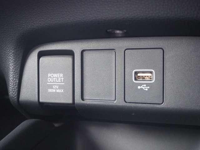 フィット ホーム　４ＷＤ　衝突軽減　レーダークルーズ　誤発進抑制　車線逸脱　純正ＳＤナビ　フルセグ　バックカメラ　ＬＥＤヘッドライト　オートハイビーム　アイドリングストップ　プッシュスタート　リアワイドカメラ　ドラレコ（72枚目）