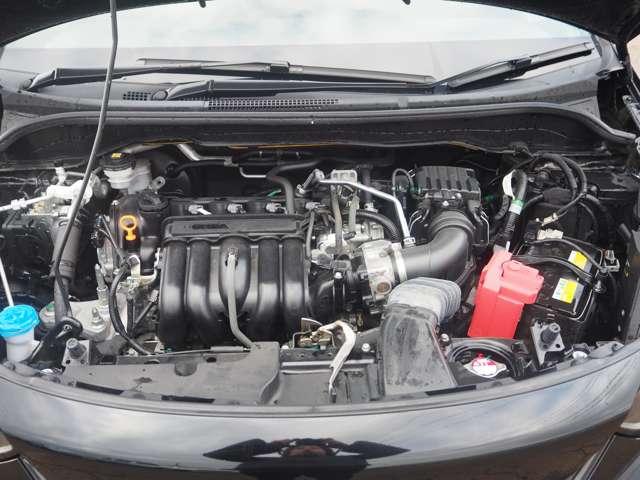 フィット ホーム　４ＷＤ　衝突軽減　レーダークルーズ　誤発進抑制　車線逸脱　純正ＳＤナビ　フルセグ　バックカメラ　ＬＥＤヘッドライト　オートハイビーム　アイドリングストップ　プッシュスタート　リアワイドカメラ　ドラレコ（76枚目）