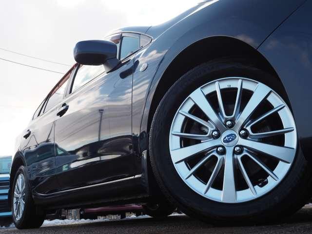 インプレッサスポーツ １．６ｉ－Ｌアイサイト　衝突軽減ブレーキ　レーダークルーズ　誤発進抑制　純正ナビ　ＢＴ接続　Ｂカメラ　ドラレコ　ステアリング連動ＬＥＤヘッドライト　純正ＯＰフロントグリル　ＬＥＤフォグランプ　ヒーテッドミラー　パドルシフト（11枚目）