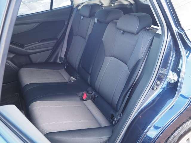 インプレッサスポーツ １．６ｉ－Ｌアイサイト　衝突軽減ブレーキ　レーダークルーズ　誤発進抑制　純正ナビ　ＢＴ接続　Ｂカメラ　ドラレコ　ステアリング連動ＬＥＤヘッドライト　純正ＯＰフロントグリル　ＬＥＤフォグランプ　ヒーテッドミラー　パドルシフト（14枚目）