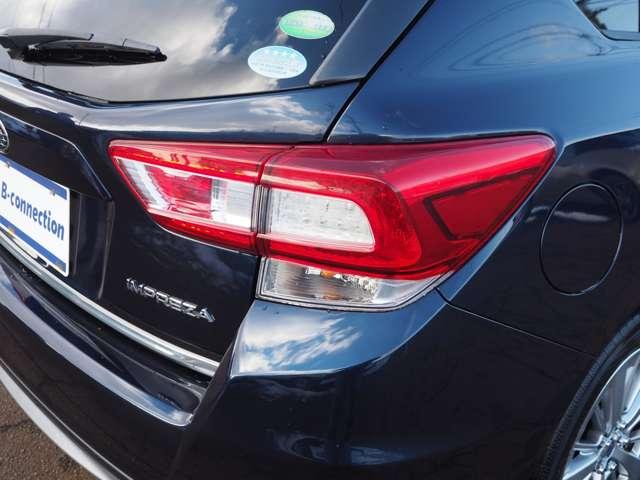 インプレッサスポーツ １．６ｉ－Ｌアイサイト　衝突軽減ブレーキ　レーダークルーズ　誤発進抑制　純正ナビ　ＢＴ接続　Ｂカメラ　ドラレコ　ステアリング連動ＬＥＤヘッドライト　純正ＯＰフロントグリル　ＬＥＤフォグランプ　ヒーテッドミラー　パドルシフト（45枚目）