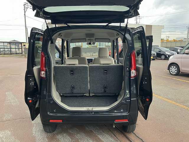 スペーシア X 検2年 スマートキー プッシュスタート ベンチシート アイドリングストップ 片側電動スライドドア オートエアコン ナビ フルフラットシート(17枚目)