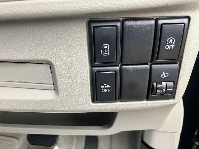 スペーシア X 検2年 スマートキー プッシュスタート ベンチシート アイドリングストップ 片側電動スライドドア オートエアコン ナビ フルフラットシート(33枚目)