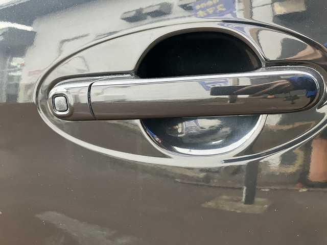 スペーシア X 検2年 スマートキー プッシュスタート ベンチシート アイドリングストップ 片側電動スライドドア オートエアコン ナビ フルフラットシート(39枚目)