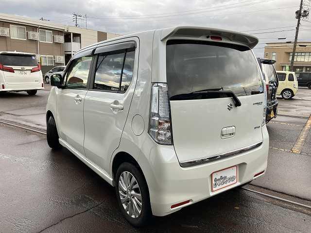 ワゴンＲスティングレー Ｘ　検８年２月　４ＷＤ　プッシュスタート　スマートキー　社外ナビ　ＴＶ　バックカメラ　前席シートヒーター　ベンチシート　オートエアコン　アルミホイール　オートライト（12枚目）