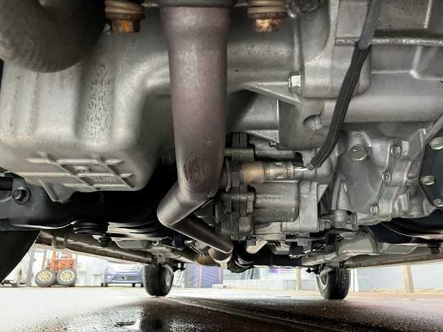 ワゴンＲスティングレー Ｘ　検８年２月　４ＷＤ　プッシュスタート　スマートキー　社外ナビ　ＴＶ　バックカメラ　前席シートヒーター　ベンチシート　オートエアコン　アルミホイール　オートライト（25枚目）