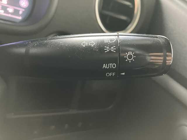 ワゴンＲスティングレー Ｘ　検８年２月　４ＷＤ　プッシュスタート　スマートキー　社外ナビ　ＴＶ　バックカメラ　前席シートヒーター　ベンチシート　オートエアコン　アルミホイール　オートライト（27枚目）