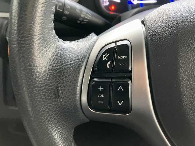 ワゴンＲスティングレー Ｘ　検８年２月　４ＷＤ　プッシュスタート　スマートキー　社外ナビ　ＴＶ　バックカメラ　前席シートヒーター　ベンチシート　オートエアコン　アルミホイール　オートライト（28枚目）