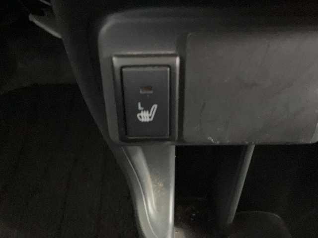 ワゴンＲスティングレー Ｘ　検８年２月　４ＷＤ　プッシュスタート　スマートキー　社外ナビ　ＴＶ　バックカメラ　前席シートヒーター　ベンチシート　オートエアコン　アルミホイール　オートライト（36枚目）