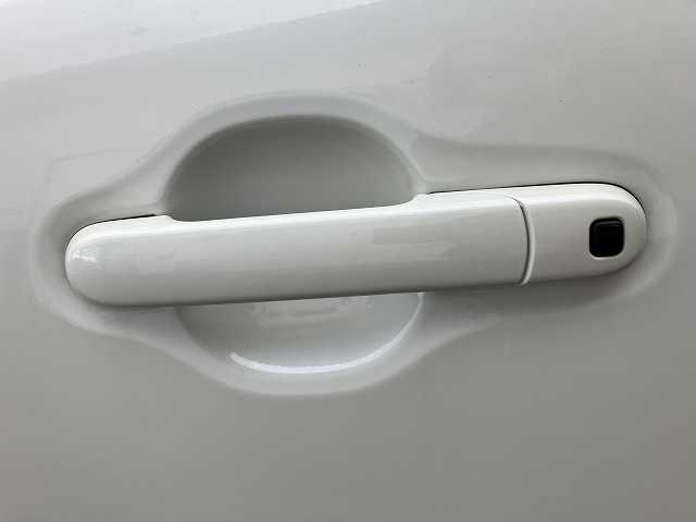 ワゴンＲスティングレー Ｘ　検８年２月　４ＷＤ　プッシュスタート　スマートキー　社外ナビ　ＴＶ　バックカメラ　前席シートヒーター　ベンチシート　オートエアコン　アルミホイール　オートライト（48枚目）