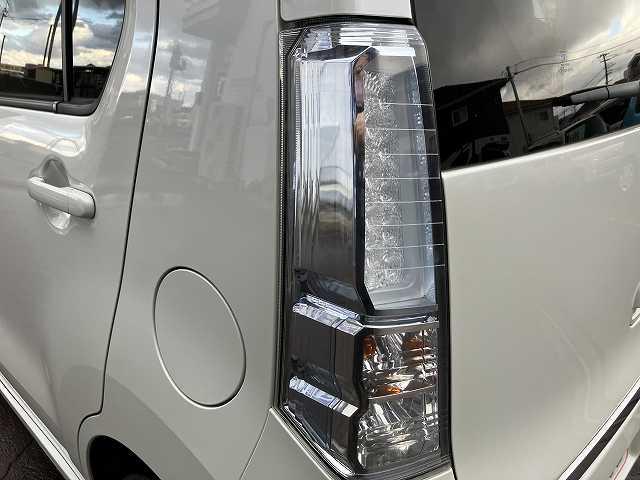 ワゴンＲスティングレー Ｘ　検８年２月　４ＷＤ　プッシュスタート　スマートキー　社外ナビ　ＴＶ　バックカメラ　前席シートヒーター　ベンチシート　オートエアコン　アルミホイール　オートライト（58枚目）