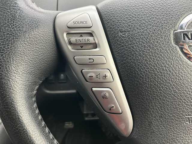 セレナ ライダー　ブラックライン　検２年　４ＷＤ　８人乗り　Ｂカメラ　両側電動スライドドア　ナビ　ＴＶ　ＥＴＣ　オートライト　スマートキー　プッシュスタート　オートエアコン　アルミホイール　ウィンカーミラー　フォグ　３列シート（29枚目）