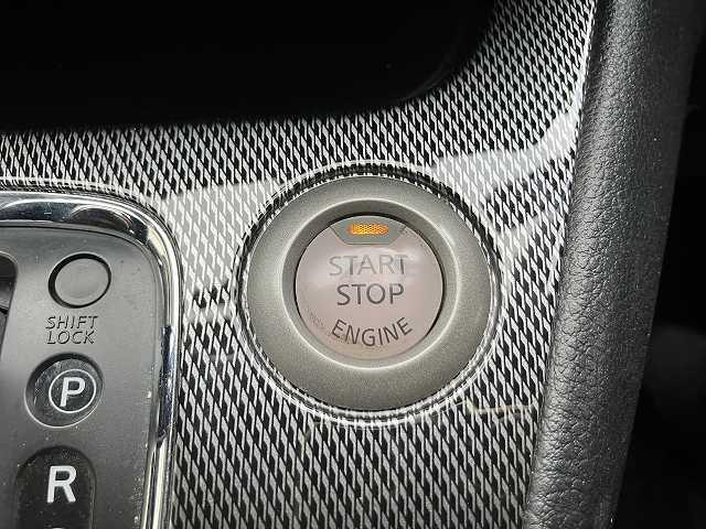 セレナ ライダー　ブラックライン　検２年　４ＷＤ　８人乗り　Ｂカメラ　両側電動スライドドア　ナビ　ＴＶ　ＥＴＣ　オートライト　スマートキー　プッシュスタート　オートエアコン　アルミホイール　ウィンカーミラー　フォグ　３列シート（46枚目）