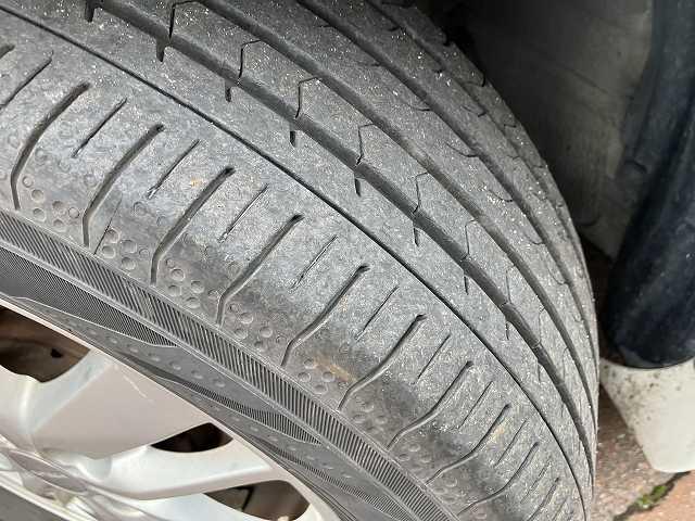 セレナ ライダー　ブラックライン　検２年　４ＷＤ　８人乗り　Ｂカメラ　両側電動スライドドア　ナビ　ＴＶ　ＥＴＣ　オートライト　スマートキー　プッシュスタート　オートエアコン　アルミホイール　ウィンカーミラー　フォグ　３列シート（54枚目）