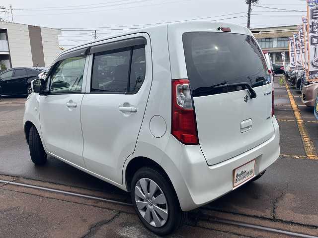 ワゴンＲ ＦＸ　検８年６月　キーレス　オートエアコン　純正オーディオ　シートヒーター　アイドリングストップ　ベンチシート　フルフラットシート　ＣＤ　合鍵あり（11枚目）