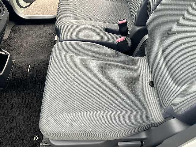 ワゴンＲ ＦＸ　検８年６月　キーレス　オートエアコン　純正オーディオ　シートヒーター　アイドリングストップ　ベンチシート　フルフラットシート　ＣＤ　合鍵あり（20枚目）