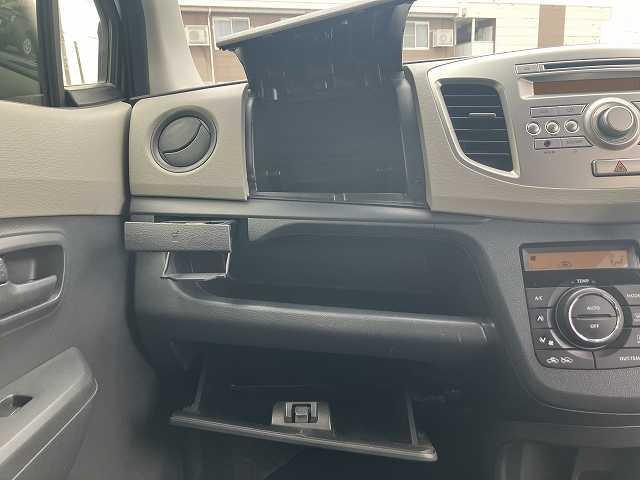 ワゴンＲ ＦＸ　検８年６月　キーレス　オートエアコン　純正オーディオ　シートヒーター　アイドリングストップ　ベンチシート　フルフラットシート　ＣＤ　合鍵あり（24枚目）