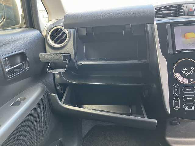 ｅＫカスタム Ｇ　検２年　社外ナビ　バックカメラ　ＴＶ　アイドリングストップ　プッシュスタート　ウィンカーミラー　ベンチシート　シートヒーター　オートエアコン　アルミホイール（21枚目）