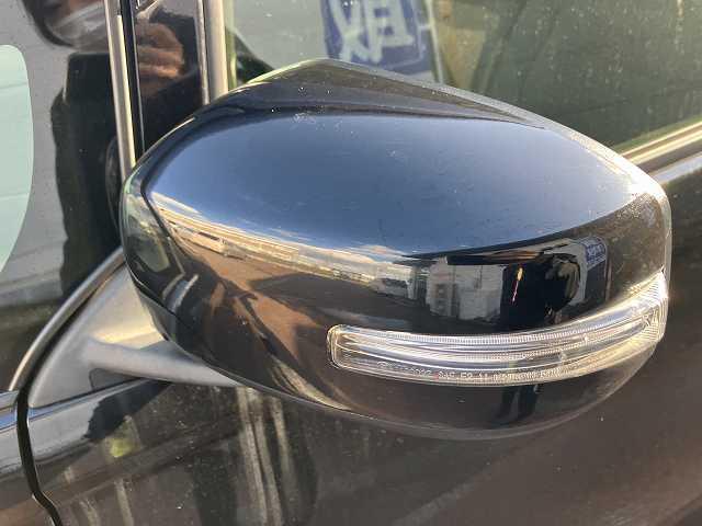 ｅＫカスタム Ｇ　検２年　社外ナビ　バックカメラ　ＴＶ　アイドリングストップ　プッシュスタート　ウィンカーミラー　ベンチシート　シートヒーター　オートエアコン　アルミホイール（36枚目）