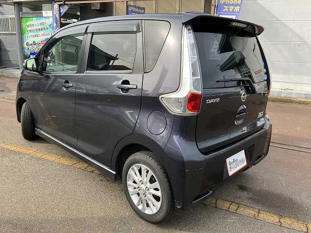 デイズ ハイウェイスターX Vセレクション+セーフティII 検8年10月 4WD アラウンドビューモニター アイドリングストップ 運転席シートヒーター CD オートエアコン スマートキー アルミホイール フォグ バックカメラ(12枚目)
