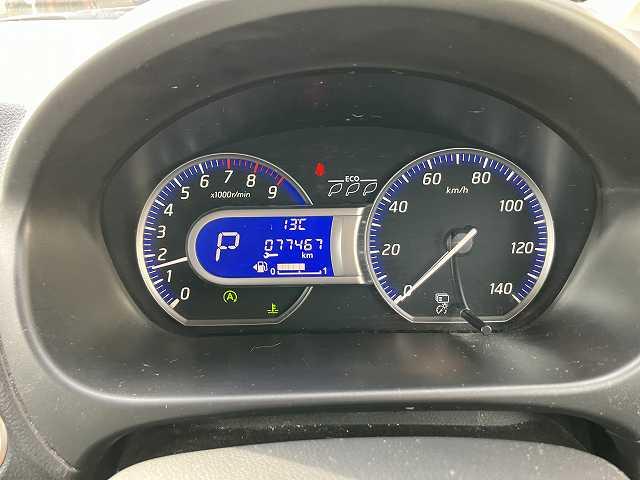 デイズ ハイウェイスターX Vセレクション+セーフティII 検8年10月 4WD アラウンドビューモニター アイドリングストップ 運転席シートヒーター CD オートエアコン スマートキー アルミホイール フォグ バックカメラ(13枚目)