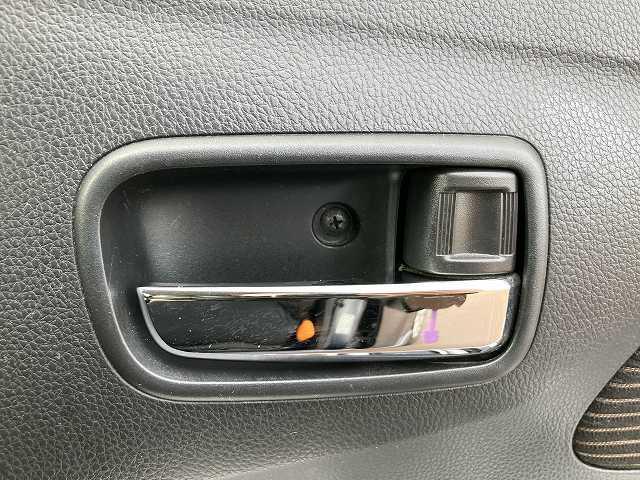 デイズ ハイウェイスターX Vセレクション+セーフティII 検8年10月 4WD アラウンドビューモニター アイドリングストップ 運転席シートヒーター CD オートエアコン スマートキー アルミホイール フォグ バックカメラ(23枚目)