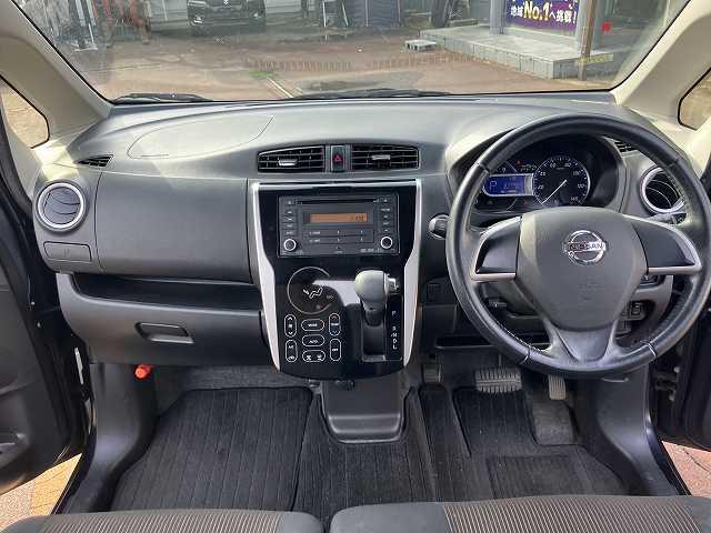 デイズ ハイウェイスターX Vセレクション+セーフティII 検8年10月 4WD アラウンドビューモニター アイドリングストップ 運転席シートヒーター CD オートエアコン スマートキー アルミホイール フォグ バックカメラ(30枚目)