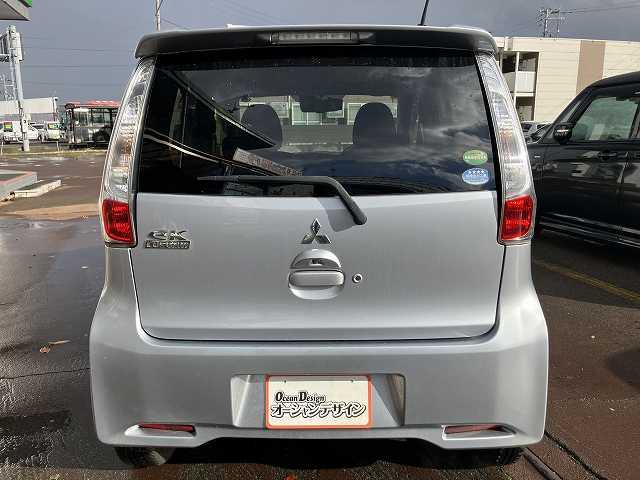 ｅＫカスタム Ｇ　ｅ－アシスト　検８年４月　バックカメラ　Ｂｌｕｅｔｏｏｔｈ　ＥＴＣ　アイドリングストップ　スマートキー　フォグ　ベンチシート　ウィンカーミラー　オートエアコン　ＣＤ　ＤＶＤ　関東仕入れ（11枚目）