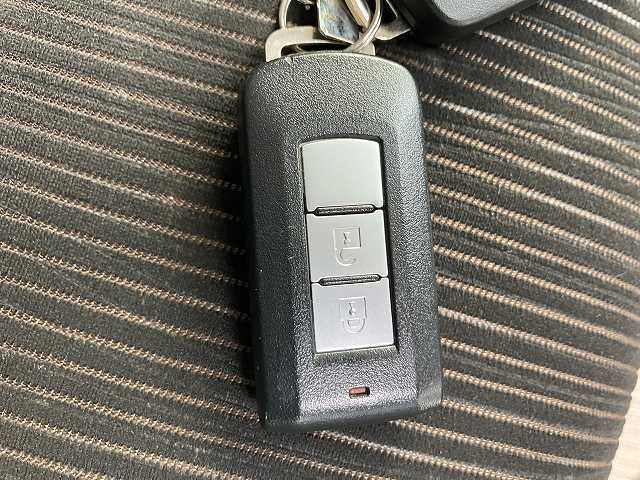 ｅＫカスタム Ｇ　ｅ－アシスト　検８年４月　バックカメラ　Ｂｌｕｅｔｏｏｔｈ　ＥＴＣ　アイドリングストップ　スマートキー　フォグ　ベンチシート　ウィンカーミラー　オートエアコン　ＣＤ　ＤＶＤ　関東仕入れ（26枚目）