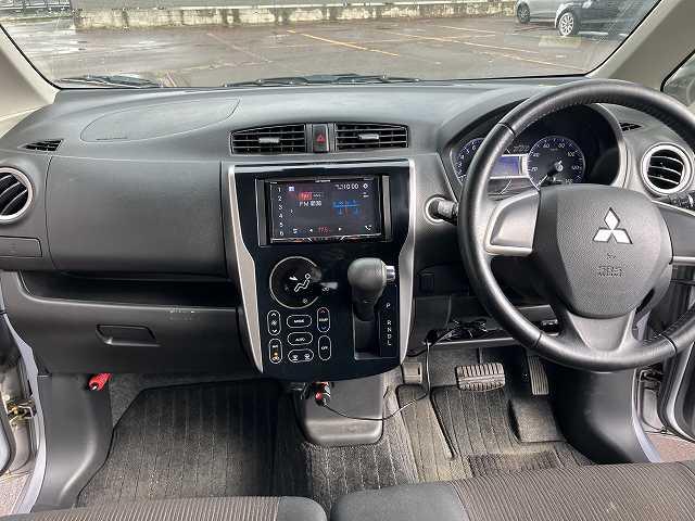 ｅＫカスタム Ｇ　ｅ－アシスト　検８年４月　バックカメラ　Ｂｌｕｅｔｏｏｔｈ　ＥＴＣ　アイドリングストップ　スマートキー　フォグ　ベンチシート　ウィンカーミラー　オートエアコン　ＣＤ　ＤＶＤ　関東仕入れ（31枚目）