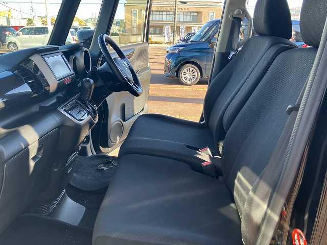 N-BOXカスタム G SSパッケージ 検8年9月 純正ナビ バックカメラ Bluetooth ETC ワンセグTV プッシュスタート アイドリングストップ ベンチシート ウィンカーミラー 電動スライドドア オートエアコン オートライト(33枚目)